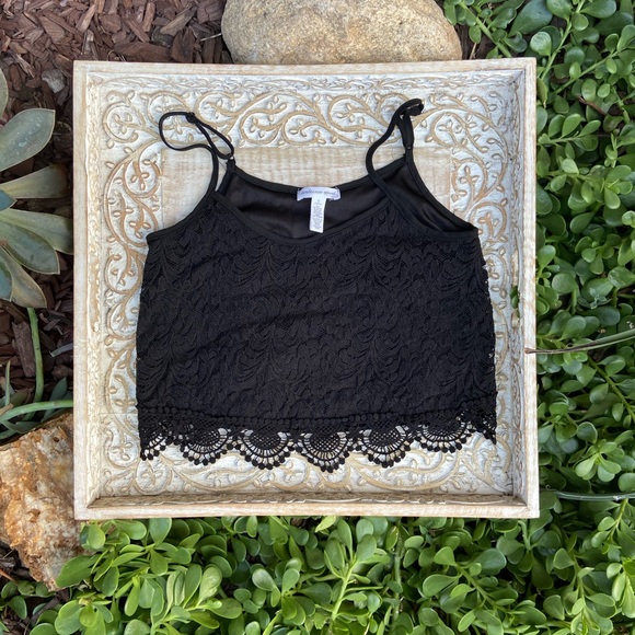 Tops - CROCHET CROP TOP